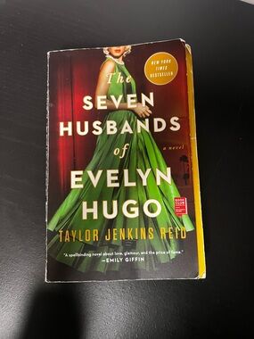 The Seven Husbands of Evelyn Hugo - Taylor Jenkins Reid